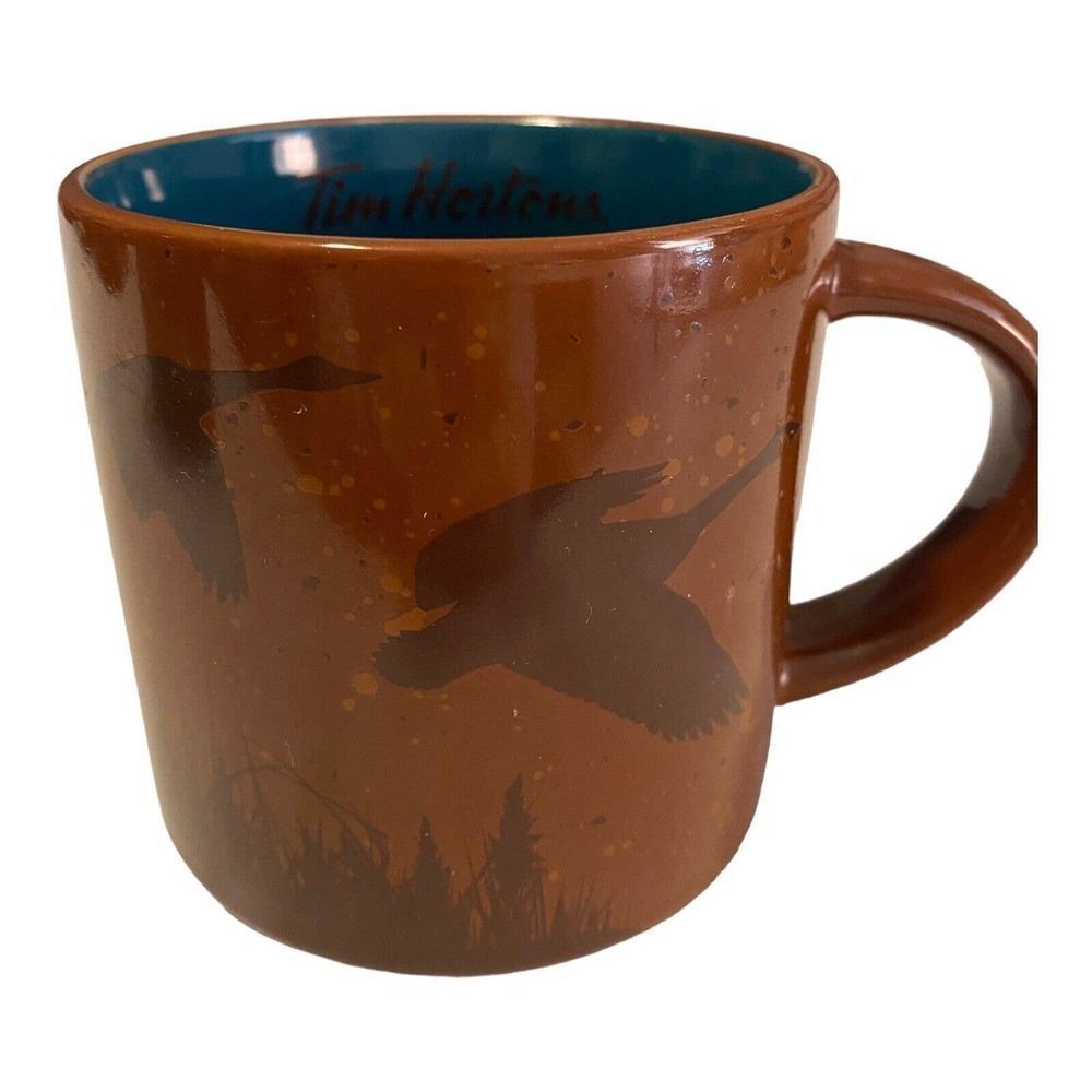 Pair Of 2017 Limited Edition Tim Hortons #17 Beaver & Geese Mugs - Picture 14 of 16